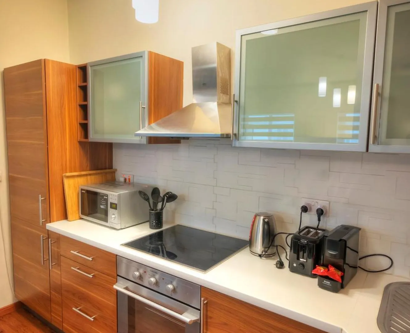 Spacious & Elegant 2 Bedrooms, 2 Bathrooms Dbor1-1 Gwardamanga