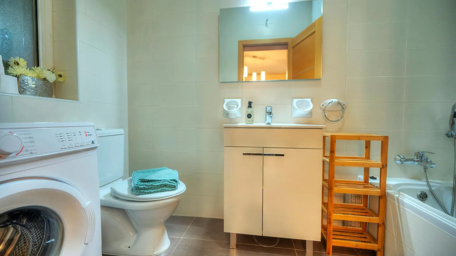 Spacious & Elegant 2 Bedrooms, 2 Bathrooms Dbor1-1 Gwardamanga 0*, Pieta Malta