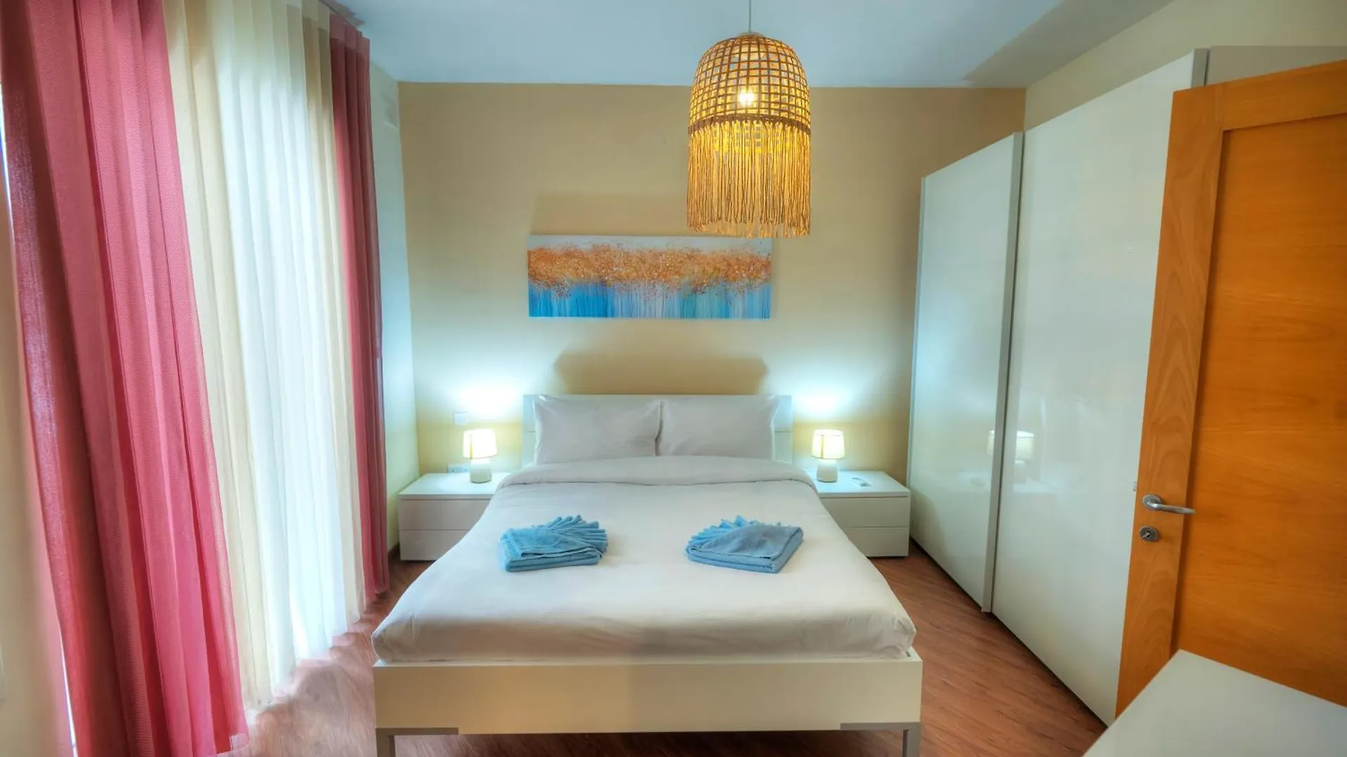 Spacious & Elegant 2 Bedrooms, 2 Bathrooms Dbor1-1 Gwardamanga Apartment