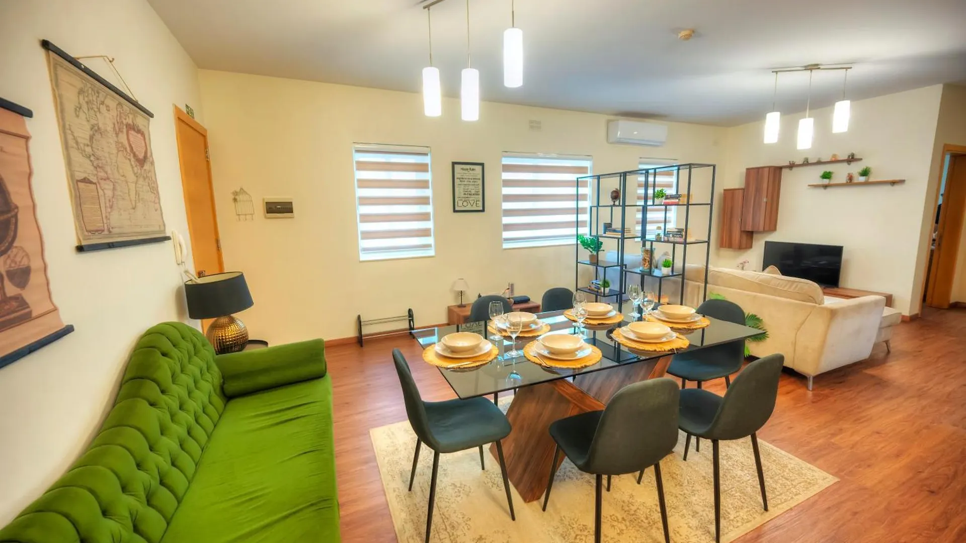 Spacious & Elegant 2 Bedrooms, 2 Bathrooms Dbor1-1 Gwardamanga